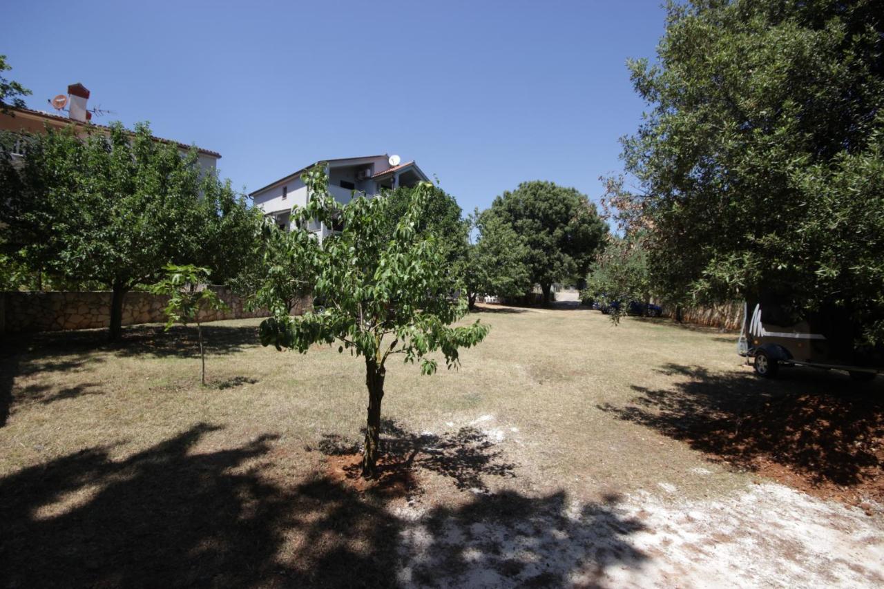 Apartments Smitran Banjole Exterior foto