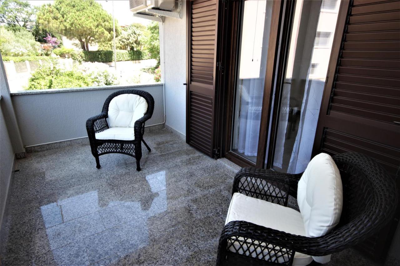 Apartments Smitran Banjole Exterior foto